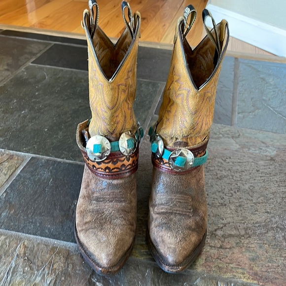 Custom Justin Boots - Picture 1 of 8